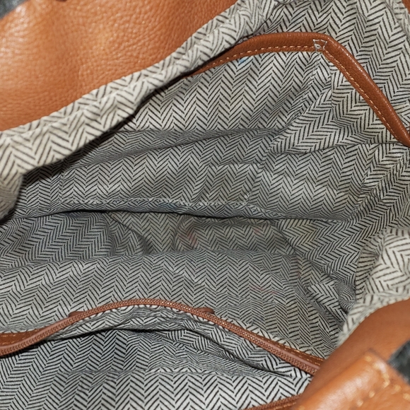 Purse - Picture 3 of 3